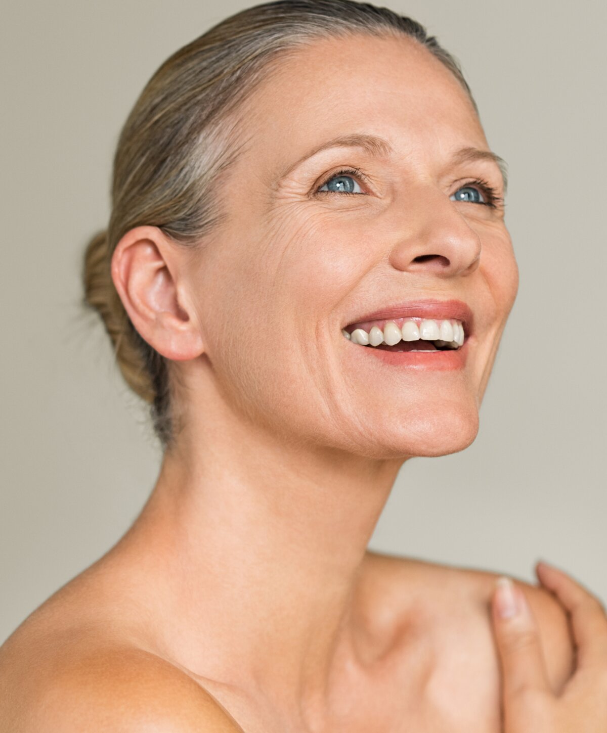 Miami neck lift model with brown hair